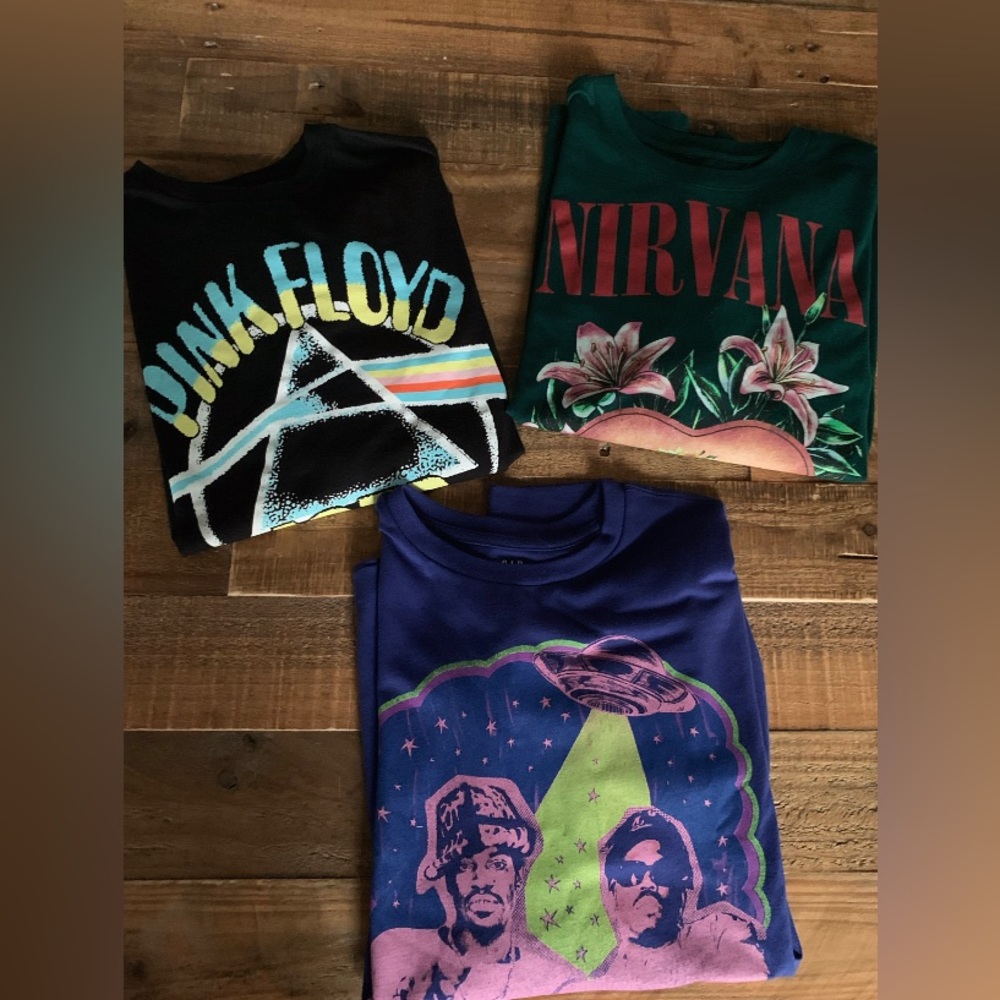 Graphic Long Sleeve Tee Bundle